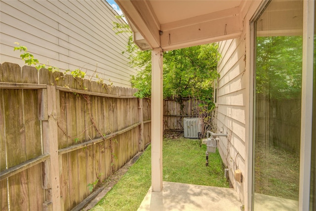 12409 Urban Dale Ct, Houston, TX 77082 - view of yard with a patio area and cooling unit