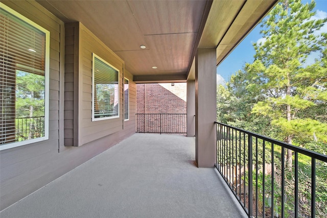 18323 Parkview Point Dr, Houston, TX 77094 - view of balcony
