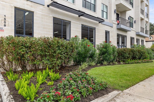 view of property exterior featuring a yard