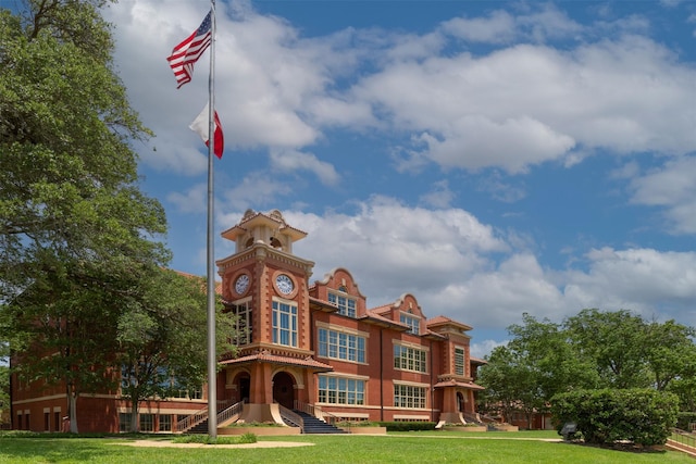 407 W Main St, Brenham, TX 77833 - exterior space