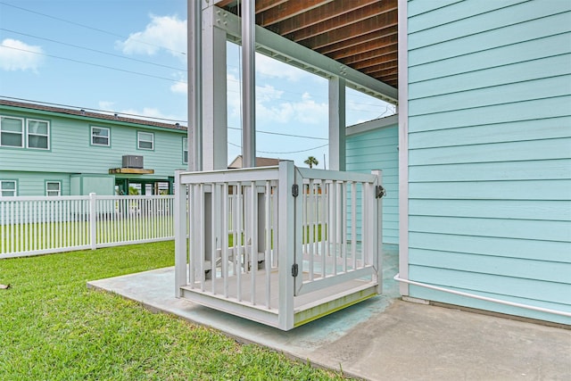16631 Jean Lafitte Rd, Galveston, TX 77554 - view of wooden terrace