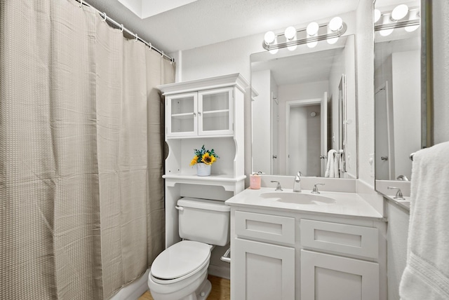1829 Augusta Dr Unit 33, Houston, TX 77057 - bathroom featuring vanity and curtained shower