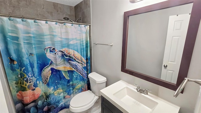 2263 Triway Ln, Houston, TX 77043 - bathroom featuring vanity, a shower with curtain, and toilet