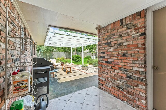 10438 Brinwood Dr, Houston, TX 77043 - view of patio with a fenced backyard