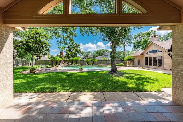 view of yard with a patio area
