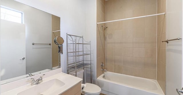730 Ruthven, Houston, TX 77019 - full bathroom with toilet, washtub / shower combination, and vanity