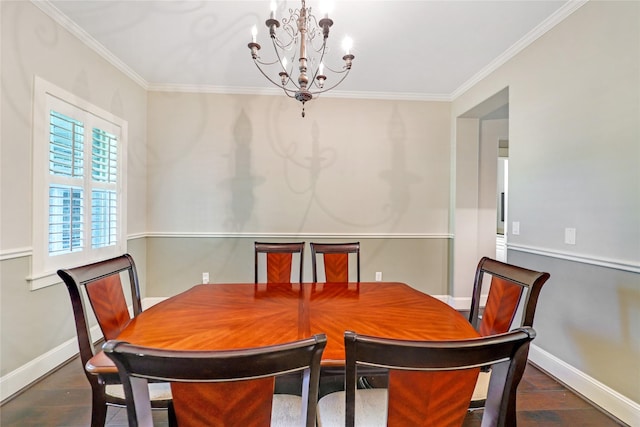 5523 Harvest Oak Landing Dr, Spring, TX 77386 - dining space featuring a chandelier, crown molding, baseboards, and wood finished floors