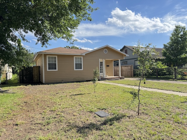 216 Gale St, Houston, TX 77009 - view of ranch-style house