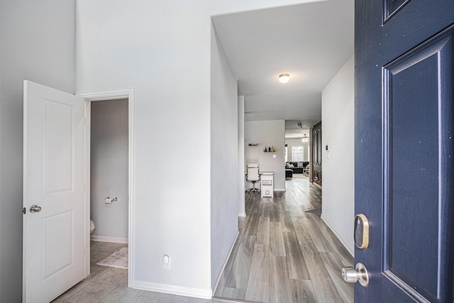 10906 Granite Chief Dr, Rosharon, TX 77583 - hallway featuring baseboards