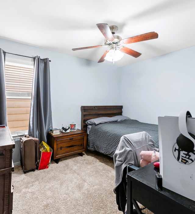 8038 Villa Lago Ln, Houston, TX 77070 - carpeted bedroom with a ceiling fan
