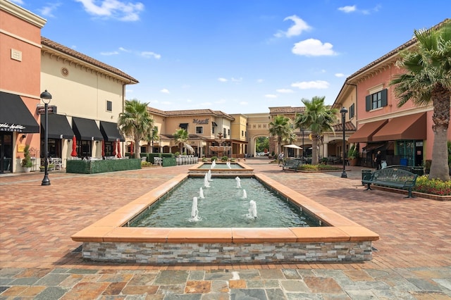 8038 Villa Lago Ln, Houston, TX 77070 - surrounding community with a residential view