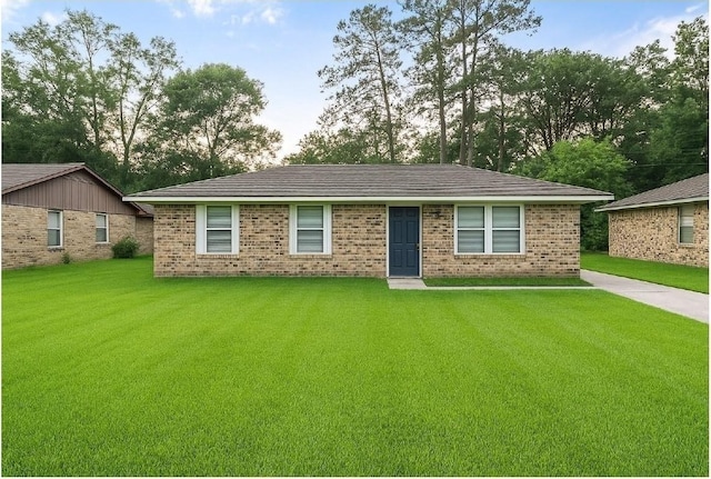 1204 Crescent Blvd, Cleveland, TX 77327 - ranch-style home with a front lawn and brick siding