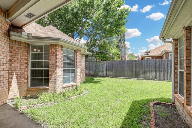5316 Lake Mead Trl, Fort Worth, TX 76137 - view of yard