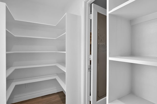 2806 Triway Ln, Houston, TX 77043 - view of pantry