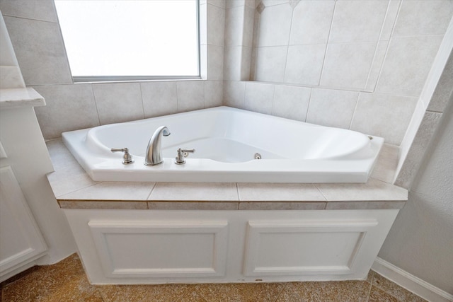 4005 Gramercy St, Houston, TX 77025 - bathroom with a whirlpool tub