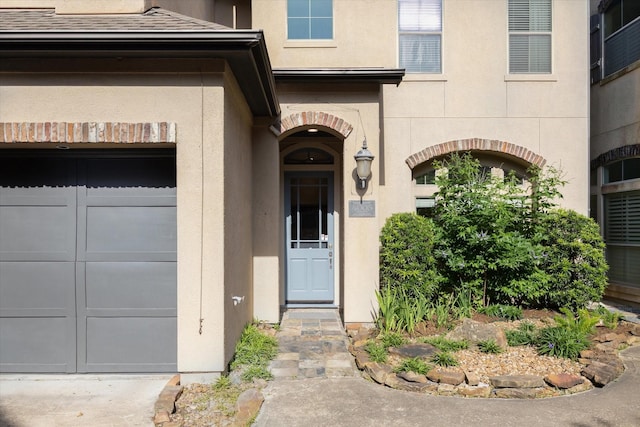 4005 Gramercy St, Houston, TX 77025 - entrance to property featuring stucco siding and a shingled roof