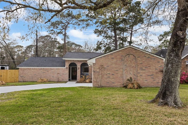 7427 Willow Oak Dr, Baytown, TX 77521 - photo 1