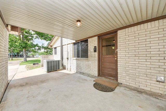 1417 Brigance Rd, Brazoria, TX 77422 - view of patio with central AC