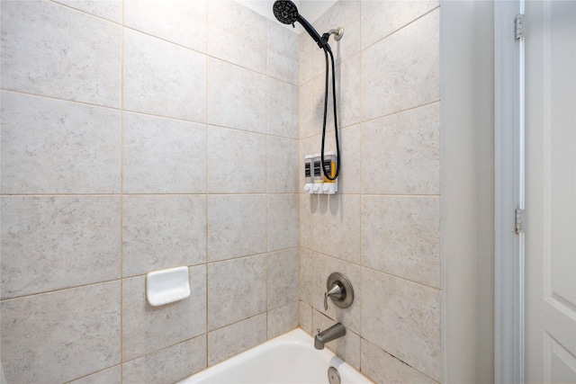 2814 Dustin Place Ct, Humble, TX 77396 - bathroom with shower / washtub combination