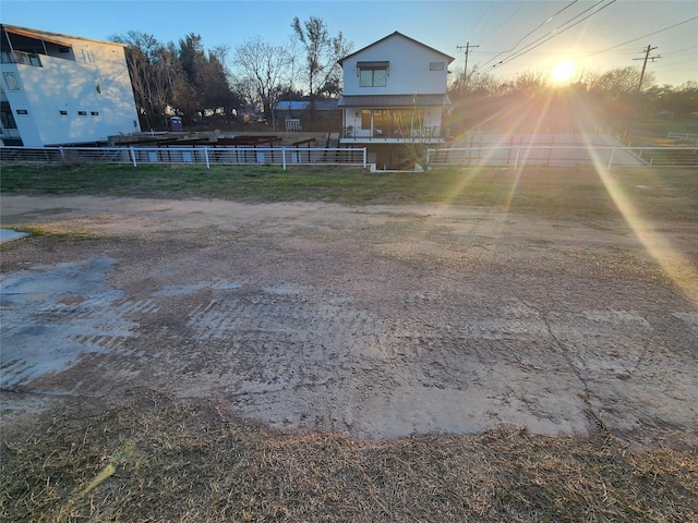 940 Euel Moore 7 Dr, Kingsland, TX 78639