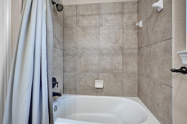 8303 Crescent Knolls Dr, Richmond, TX 77406 - full bath featuring shower / bathtub combination with curtain
