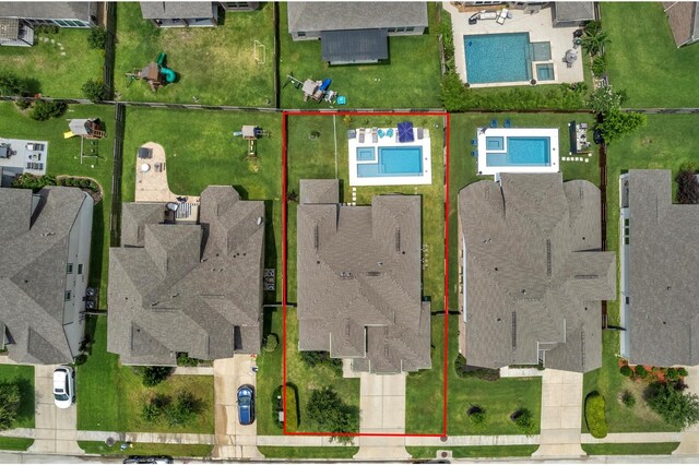 2824 Jehlon Ln, Conroe, TX 77385 - aerial overview of property's location featuring a pool and property boundaries highlighted