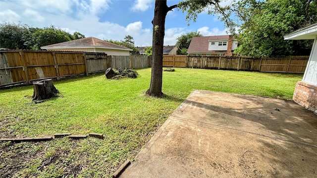 14406 Roundstone Ln, Houston, TX 77015 - view of yard featuring a patio