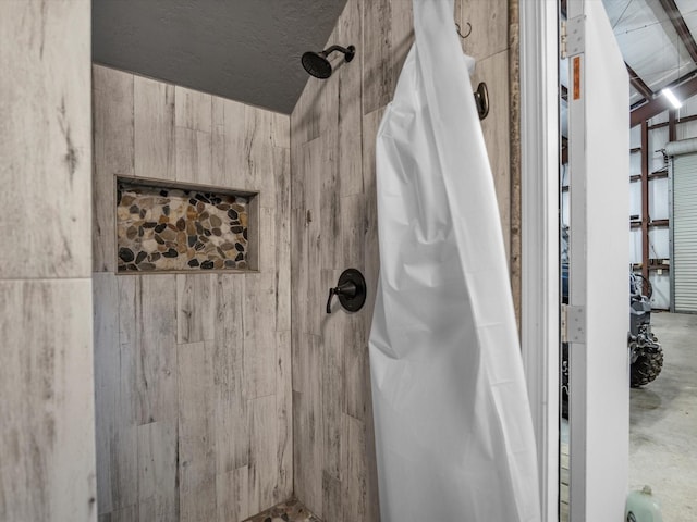 316 N Magnolia St, Highlands, TX 77562 - bathroom view of tiled shower