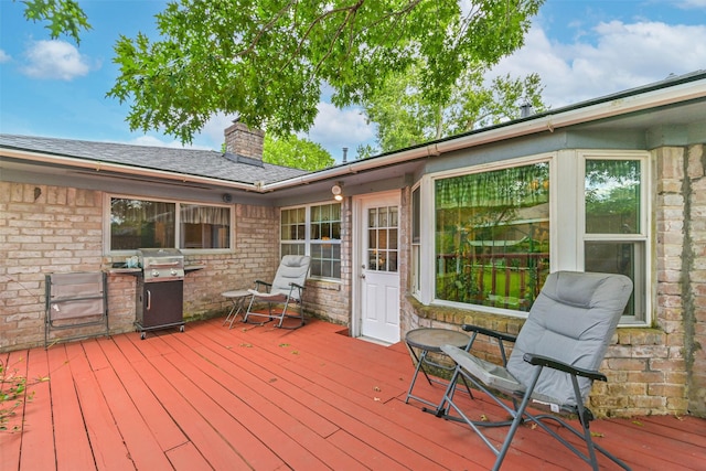 711 Seacliff Dr, Houston, TX 77062 - wooden deck with a grill