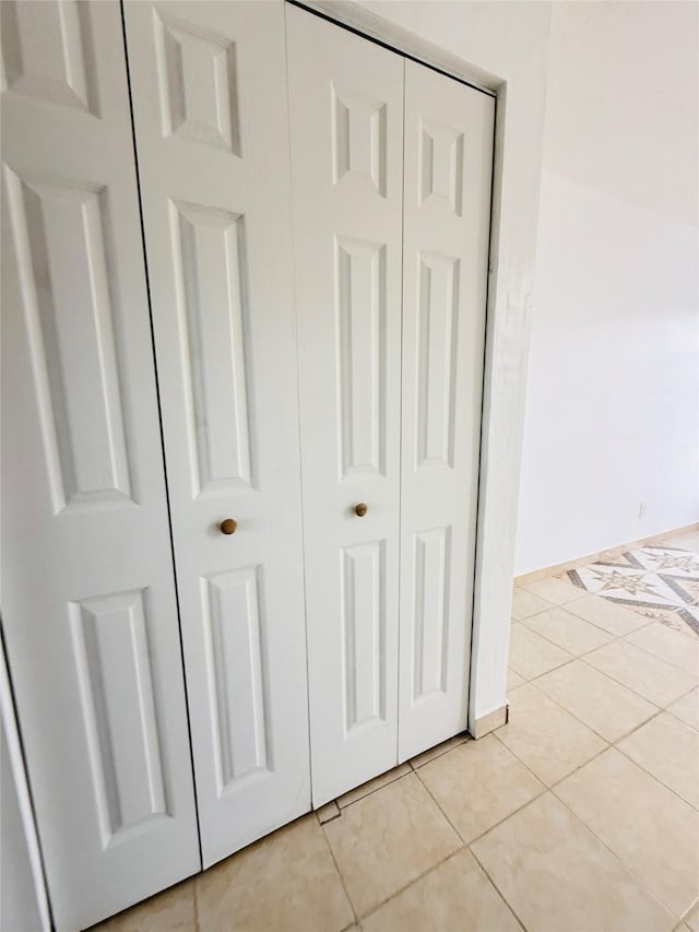 6405 Westward St Unit 96, Houston, TX 77081 - detailed view of baseboards