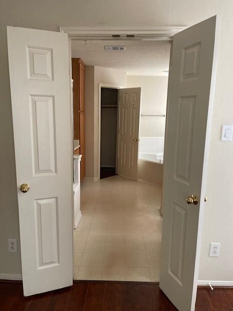 2710 Grants Lake Blvd Unit S4, Sugar Land, TX 77479 - hall with baseboards