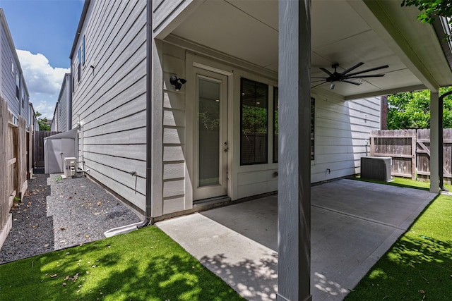 2305 Langston St, Houston, TX 77007 - view of patio featuring ceiling fan and central AC