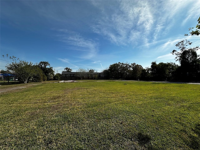 1500 N Alexander Dr, Baytown, TX 77520