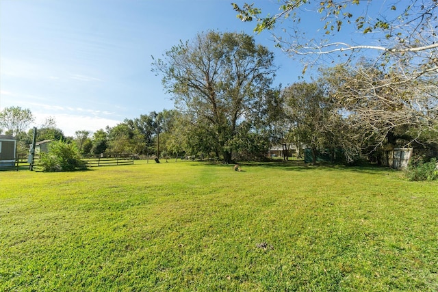 3824 Tower Rd, Santa Fe, TX 77517 - view of yard