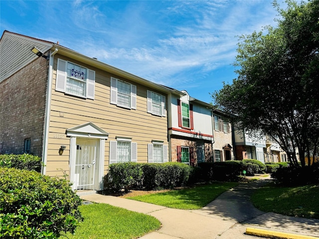 11127 Village Bend Ln Unit 1127, Houston, TX 77072 - view of property featuring brick siding