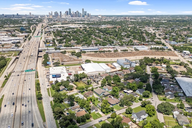 1922 Des Jardines St, Houston, TX 77023 - aerial view of property and surrounding area featuring a major roadway and a view of skyline