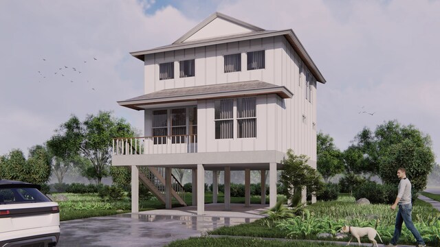 701 39th St, Galveston, TX 77550 - back of property with board and batten siding