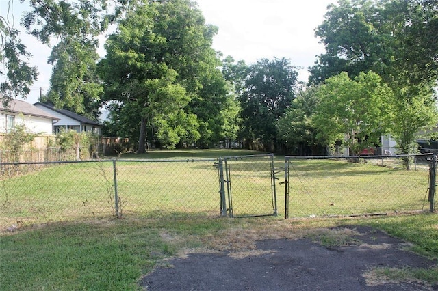 743 Apache St, Houston, TX 77022