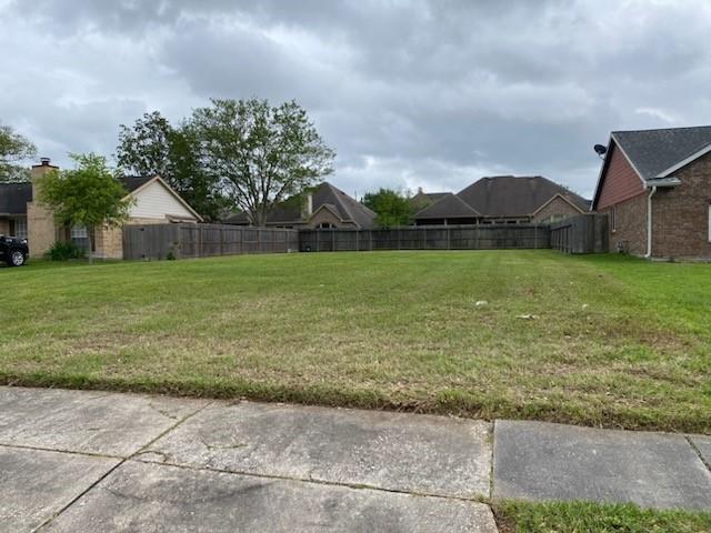 2925 Forest Hills Dr, League City, TX 77573 - photo 3