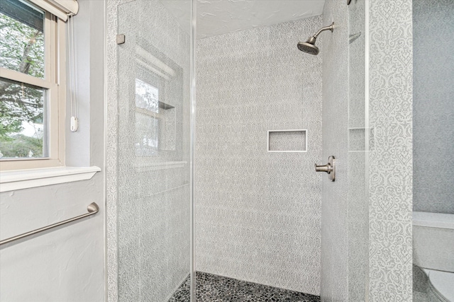 20316 County Road 510b, Brazoria, TX 77422 - full bathroom featuring walk in shower and healthy amount of natural light