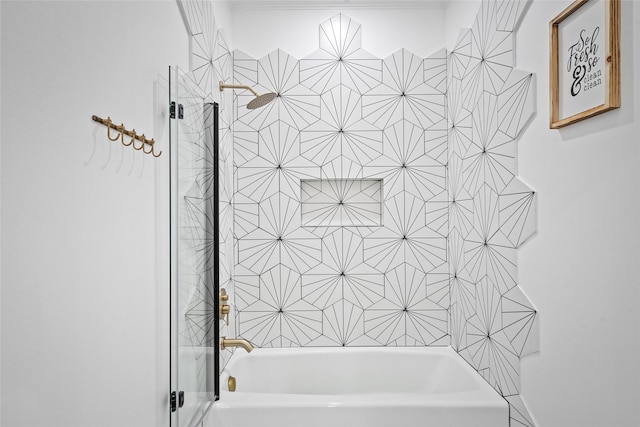 853 Rocky River Rd, Houston, TX 77056 - full bath with bathing tub / shower combination