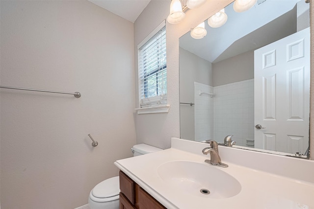 2211 S Kirkwood Rd Unit 19, Houston, TX 77077 - bathroom with toilet, a shower, and vanity