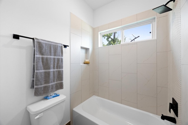 5814 Highland Sky Ln, Houston, TX 77091 - full bathroom featuring toilet and washtub / shower combination