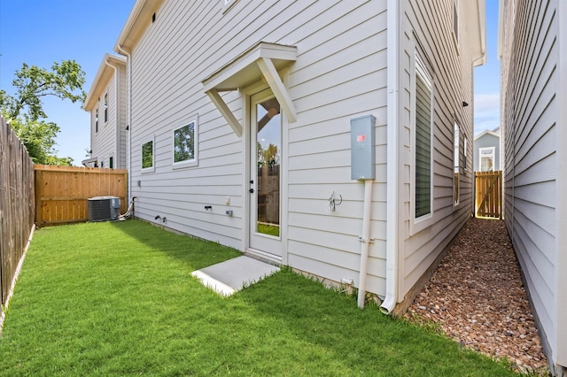 5814 Highland Sky Ln, Houston, TX 77091 - back of property with a fenced backyard