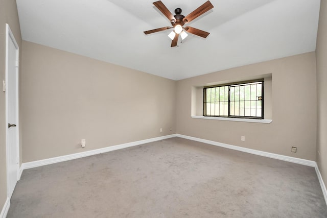2026 Hickory Glen Dr, Missouri City, TX 77489 - unfurnished room featuring carpet, baseboards, ceiling fan, and vaulted ceiling