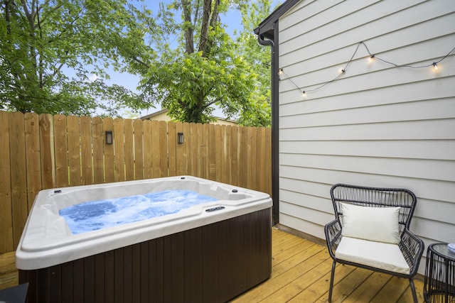 3710 Noah St, Houston, TX 77021 - deck with a hot tub and fence