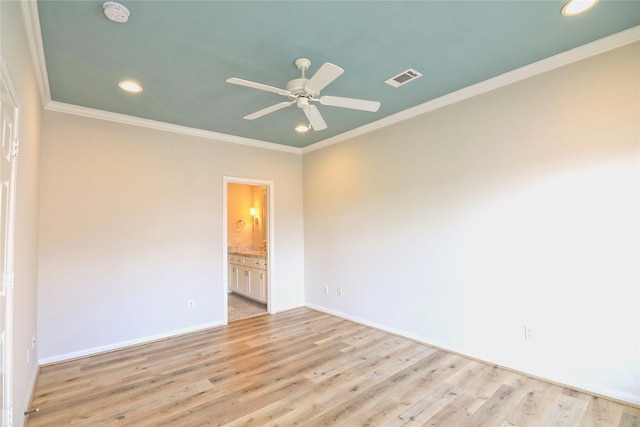 3628 Timberside Circle Dr, Houston, TX 77025 - empty room featuring recessed lighting, light wood-style flooring, crown molding, a ceiling fan, and a smoke detector