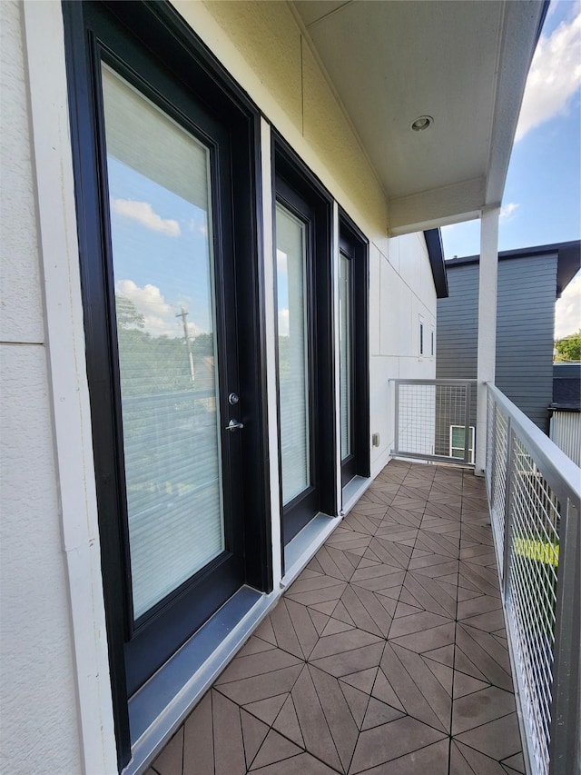 3308 Cardinal Crest Ln, Houston, TX 77080 - view of balcony