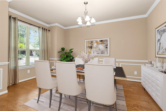 13607 Summer Hill Dr, Montgomery, TX 77356 - dining area featuring a chandelier, light wood finished floors, ornamental molding, and healthy amount of natural light