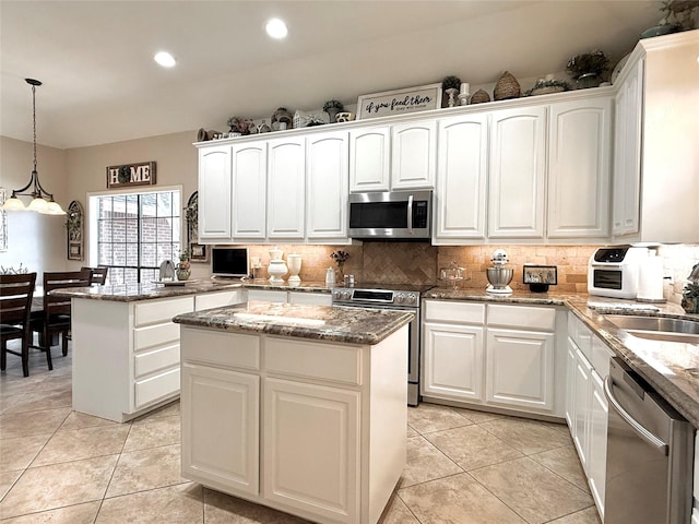 1210 Meadow Creek Dr, El Campo, TX 77437 - photo 8